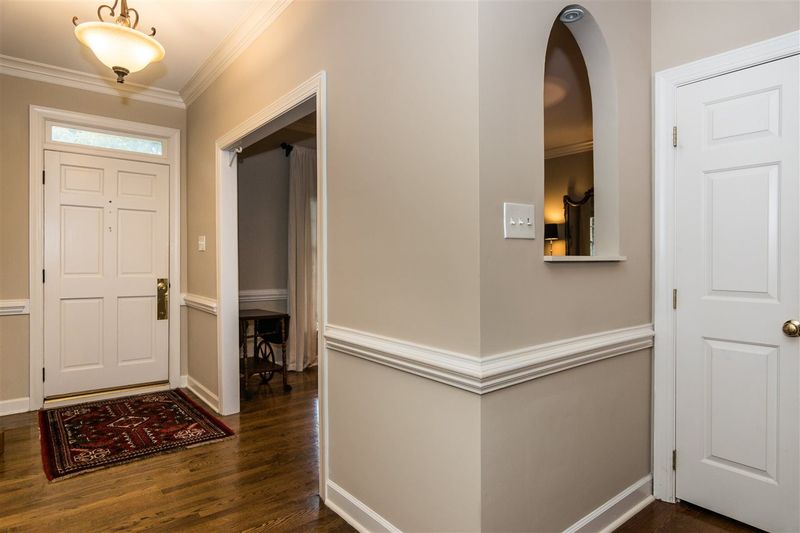 430 Van Thomas Dr, Raleigh, NC 27615