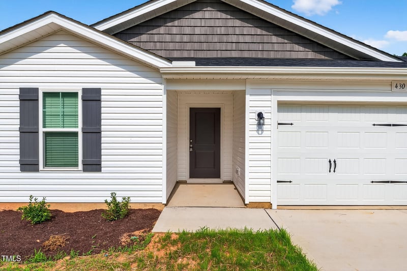 430 Windemere Dr, Fayetteville, NC 28314