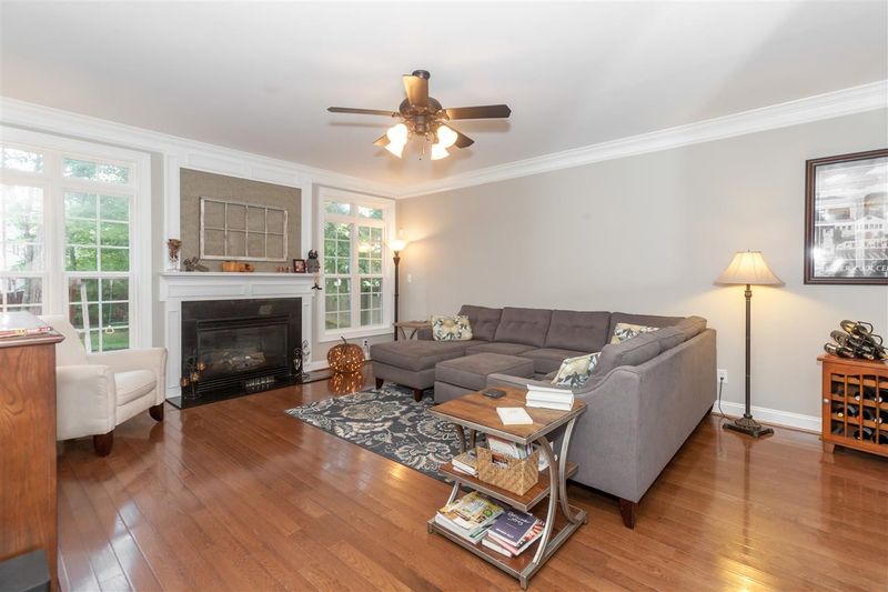 4300 Oakthorne Way, Raleigh, NC 27613