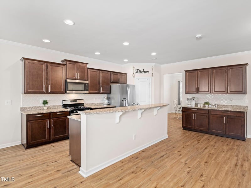 4301 Auburn Hills Dr, Raleigh, NC 27616