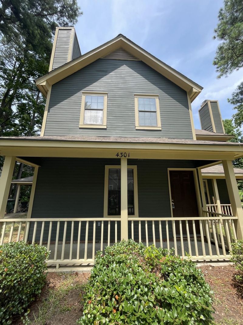 4301 Presley Ct, Raleigh, NC 27604
