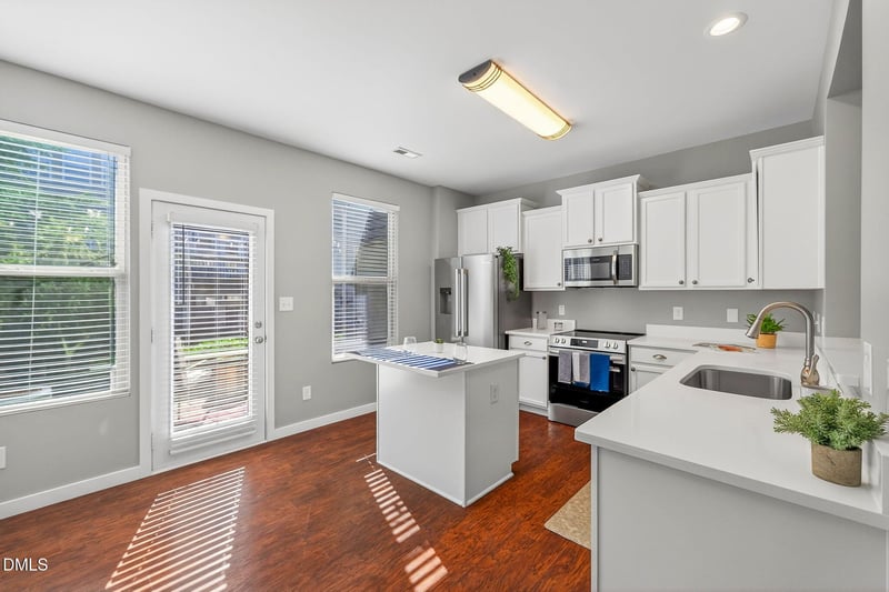 4302 Hillsgrove Rd, Wake Forest, NC 27587