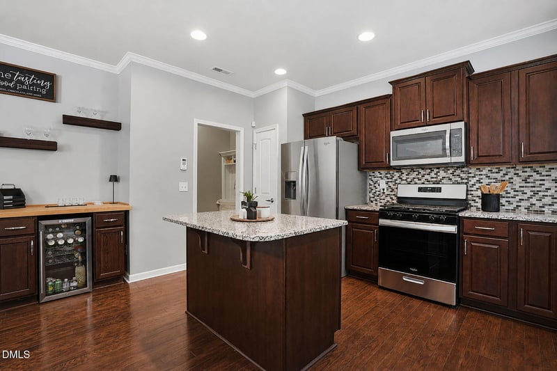 4304 Auburn Hills Dr, Raleigh, NC 27616