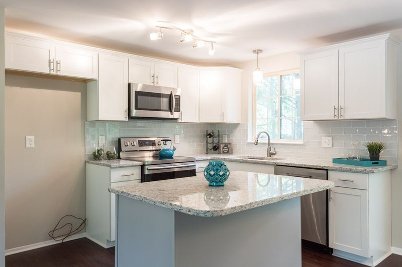 4304 Craddock Rd, Raleigh, NC 27613