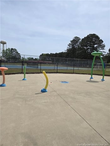 4304 Kirkhill Ct, Wade, NC 28395