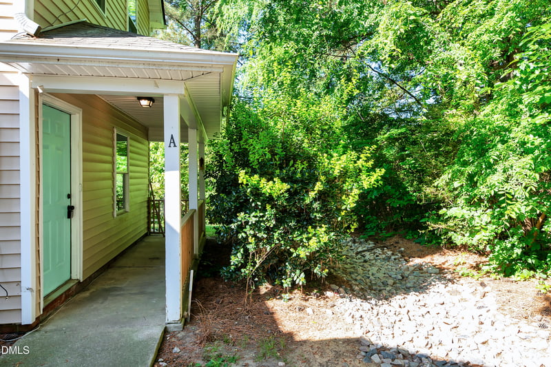 4304 Presley Ct, Raleigh, NC 27604