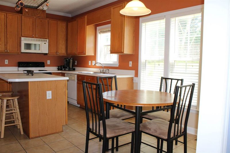 4304 Willow Lake Rd, Raleigh, NC 27616