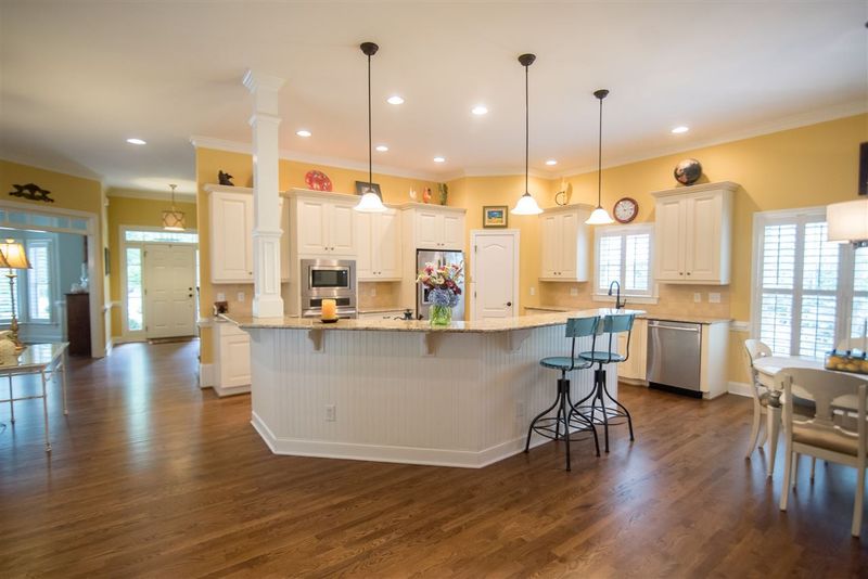 4305 Falls River Ave, Raleigh, NC 27614