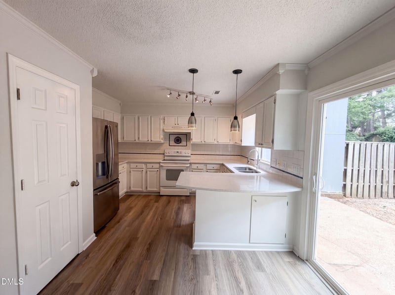 4305 Kaplan Dr, Raleigh, NC 27606