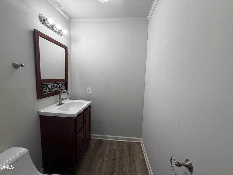 4305 Kaplan Dr, Raleigh, NC 27606