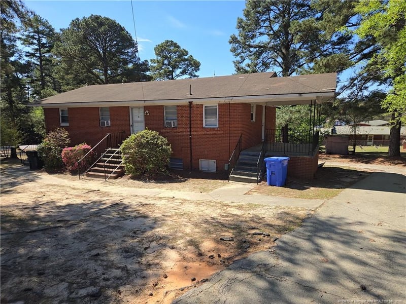 4305 Rosehill Rd, Fayetteville, NC 28311