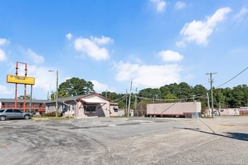 43064308 Bragg Blvd, Fayetteville, NC 28303
