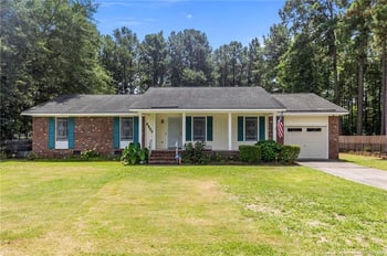 4307 Bridge St, Hope Mills, NC 28348