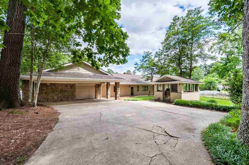 4308 Ryegate Dr, Raleigh, NC 27604