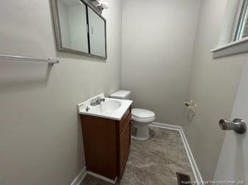4309 Belford Rd, Fayetteville, NC 28314