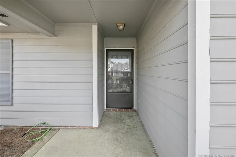 4309 Bridge St, Hope Mills, NC 28348