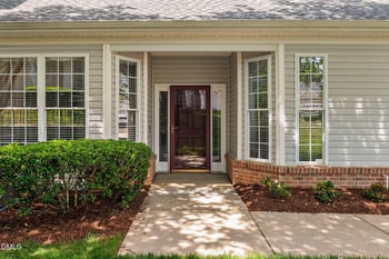 431 Sawgrass Hill Ct, Cary, NC 27519