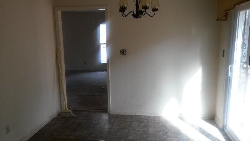 431 Valley Dr, Durham, NC 27704