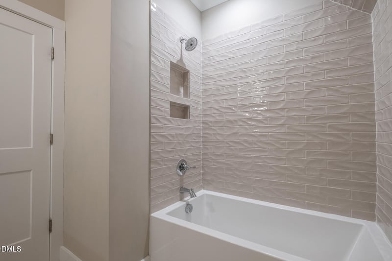 431 Wyndham Dr, Chapel Hill, NC 27516