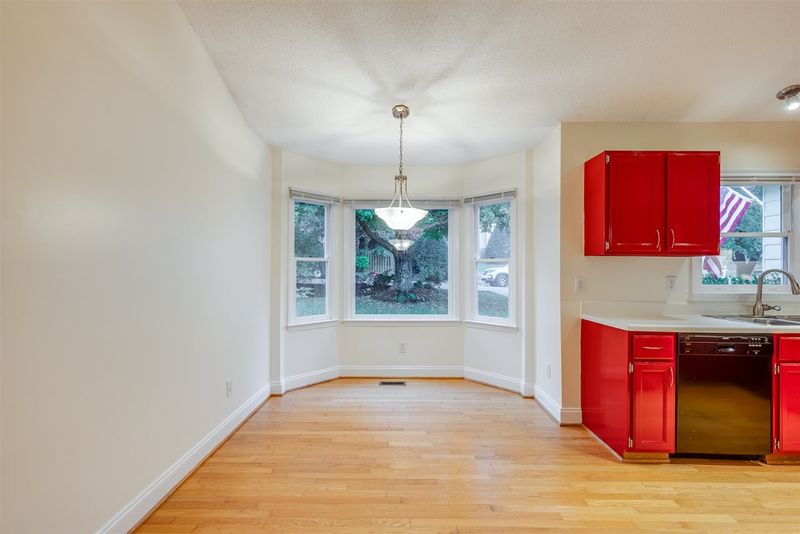 4311 Loch Harbour Ln, Raleigh, NC 27606