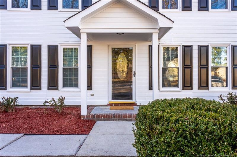 4312 Buckhurst Dr, Hope Mills, NC 28348