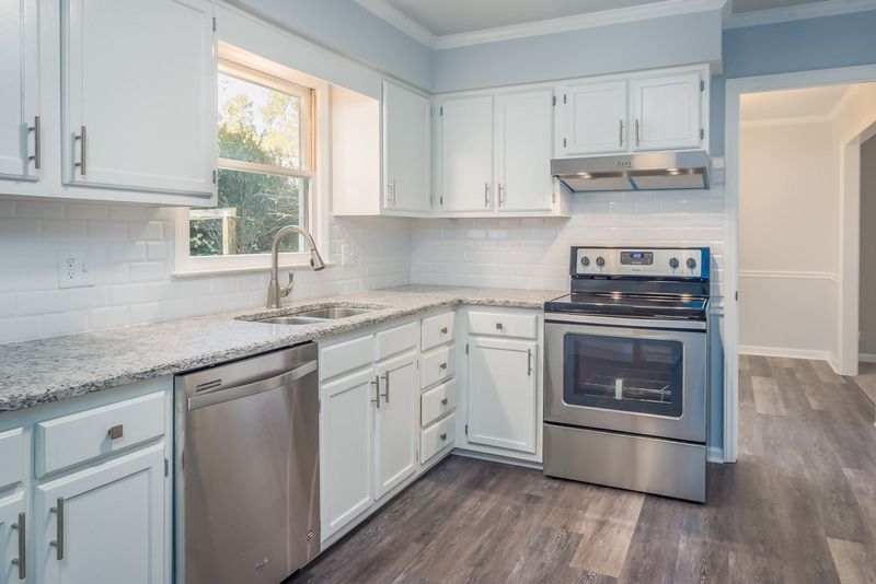 4313 Bluewing Rd, Raleigh, NC 27616