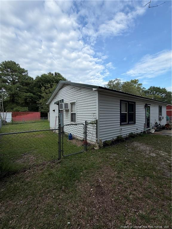 4313 Calhoun Dr, Hope Mills, NC 28348