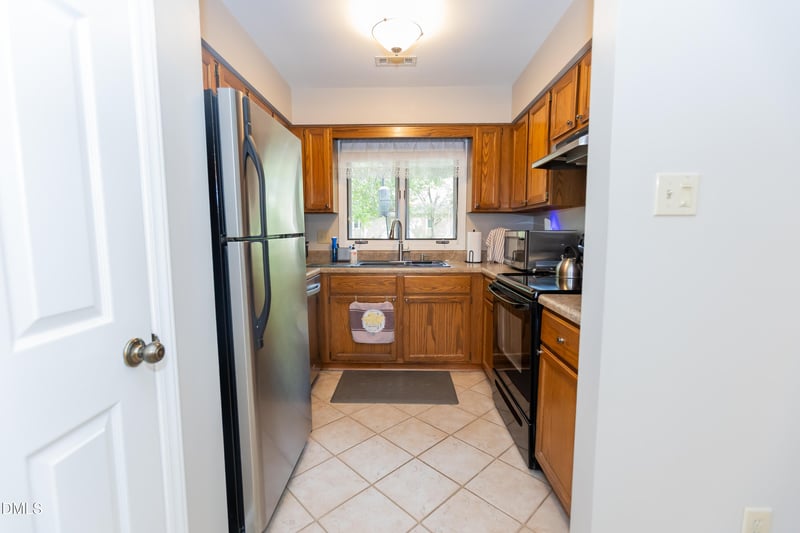 4314 Pin Oak Dr, Durham, NC 27707