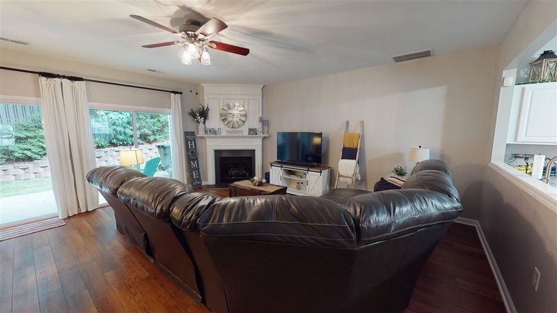 4314 Vienna Crest Dr, Raleigh, NC 27613