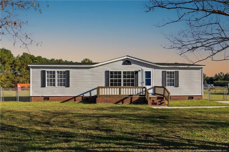 4315 Frontier Ave, Fayetteville, NC 28312