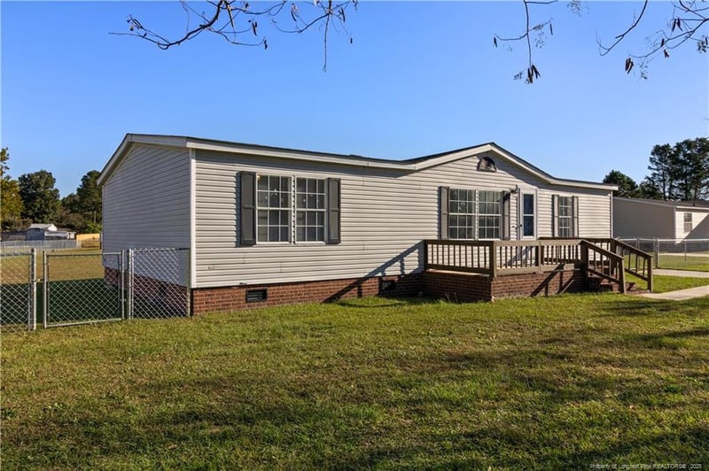 4315 Frontier Ave, Fayetteville, NC 28312