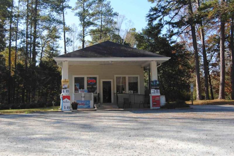 4317 E Us 70, Durham, NC 27705
