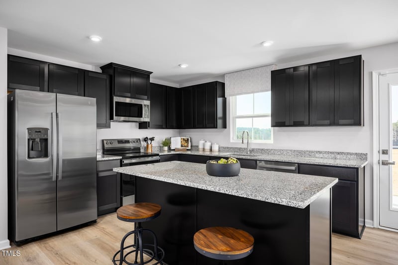 432 Autumn Moon Dr, Zebulon, NC 27597