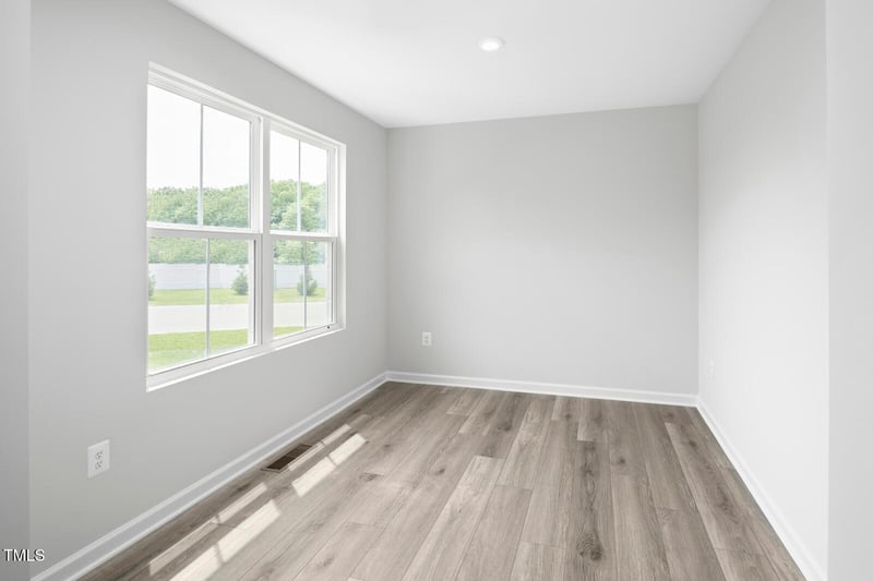 432 Autumn Moon Dr, Zebulon, NC 27597