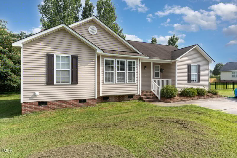 432 Barn View Ct, Fuquay Varina, NC 27526