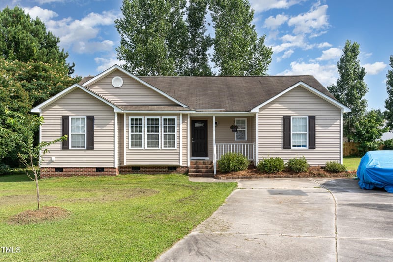 432 Barn View Ct, Fuquay Varina, NC 27526