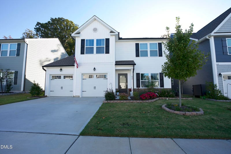 432 Bent Willow Dr, Clayton, NC 27527