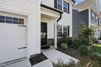 432 Bent Willow Dr, Clayton, NC 27527