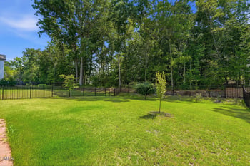 432 Bent Willow Dr, Clayton, NC 27527