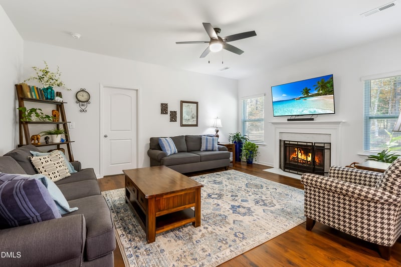 432 Bent Willow Dr, Clayton, NC 27527