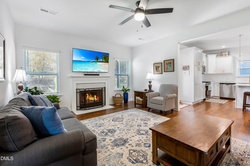 432 Bent Willow Dr, Clayton, NC 27527