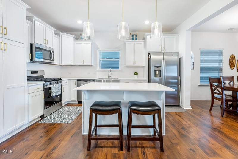 432 Bent Willow Dr, Clayton, NC 27527