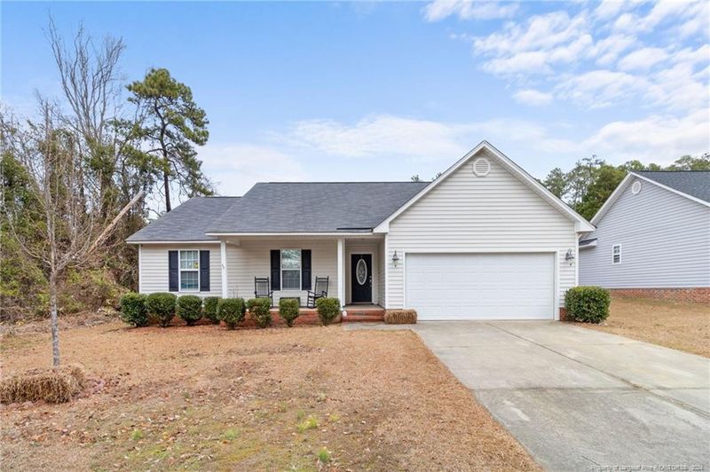 432 Bramblegate Rd, Hope Mills, NC 28348
