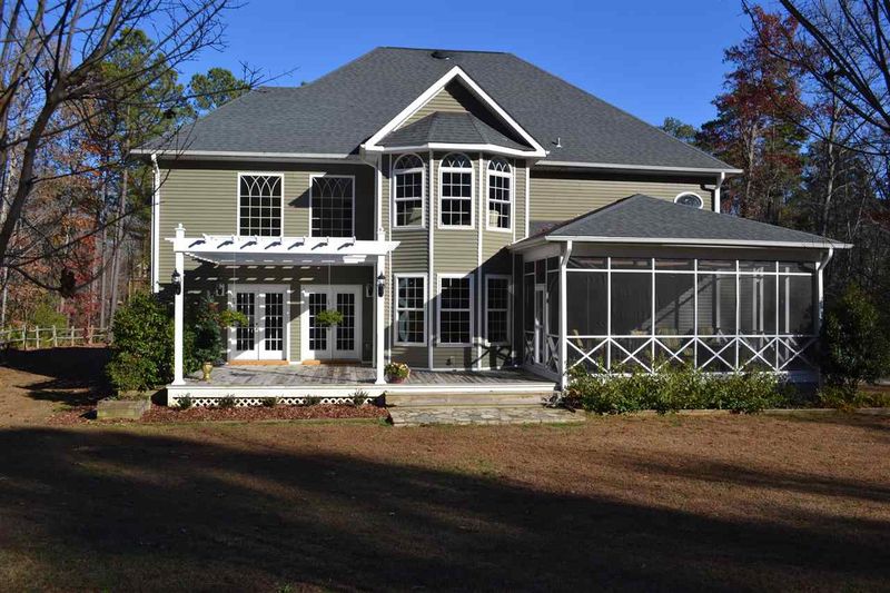 432 Buckroe Dr, Sanford, NC 27330