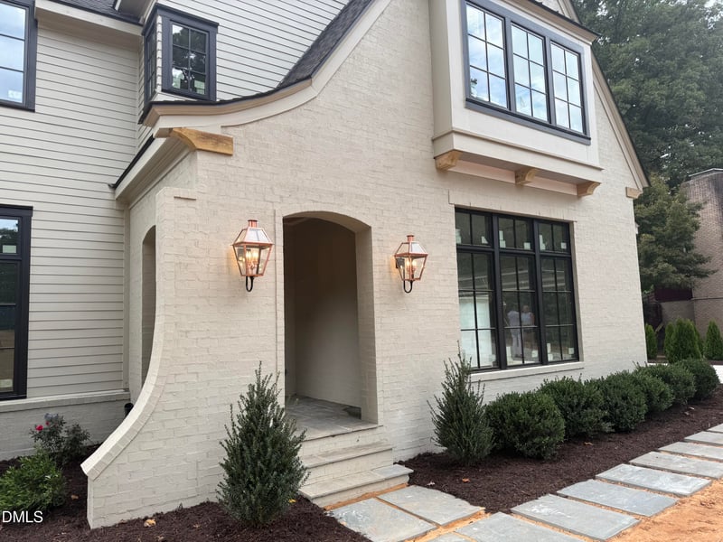 432 Emerson Dr, Raleigh, NC 27609