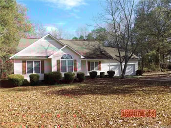 432 Grape Arbor Dr, Fayetteville, NC 28312