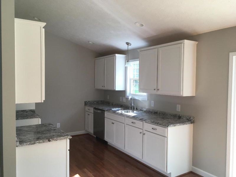 432 Harbor Tc, Sanford, NC 27330
