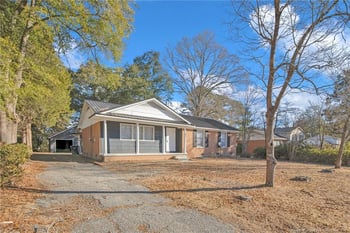 432 Morningside Dr, Fayetteville, NC 28311