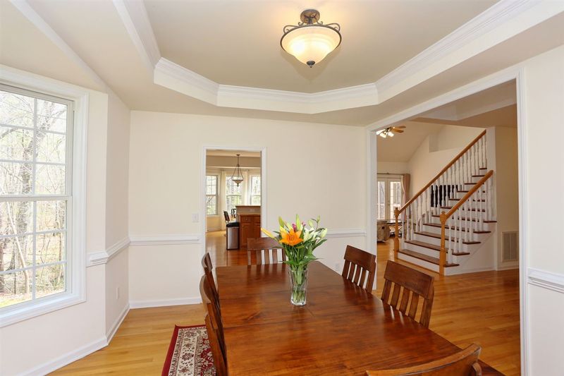 432 New Parkside Dr, Chapel Hill, NC 27516