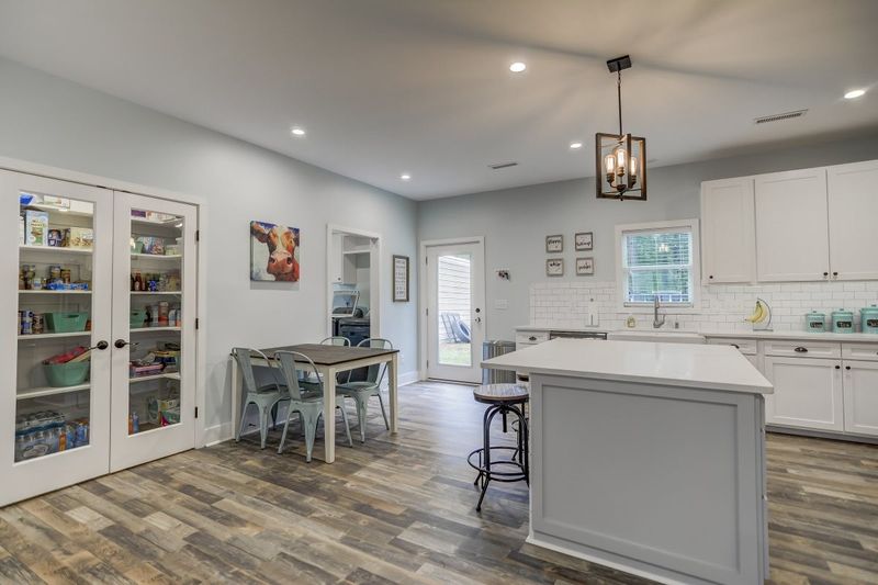 432 Pearidge Rd, Willow Springs, NC 27592